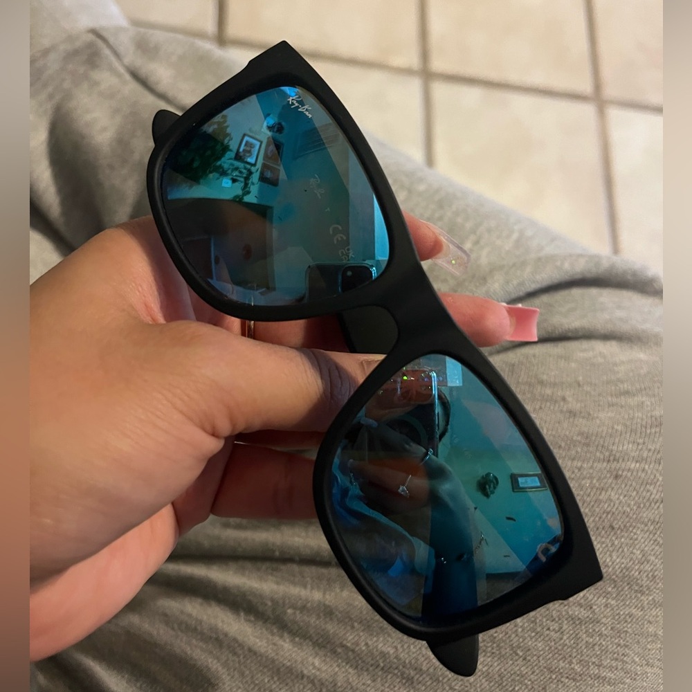 Semi new Raybans for sale! For him or her